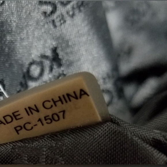 MICHAEL Michael Kors Black Pebbled Leather & Faux Python Bowler Satchel
L - Picture 11 of 12